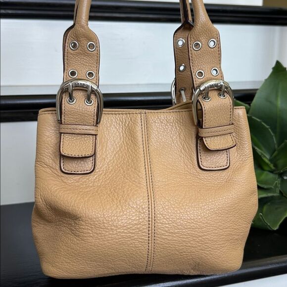 Tignanello Genuine LeatherShoulder Bag Convertible Cinch to Tote purse - Picture 3 of 7